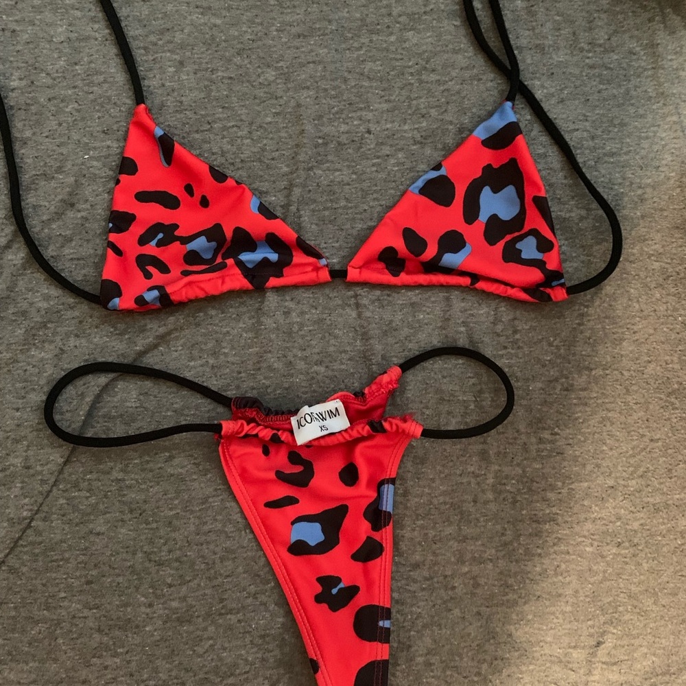 2-piece swimsuit